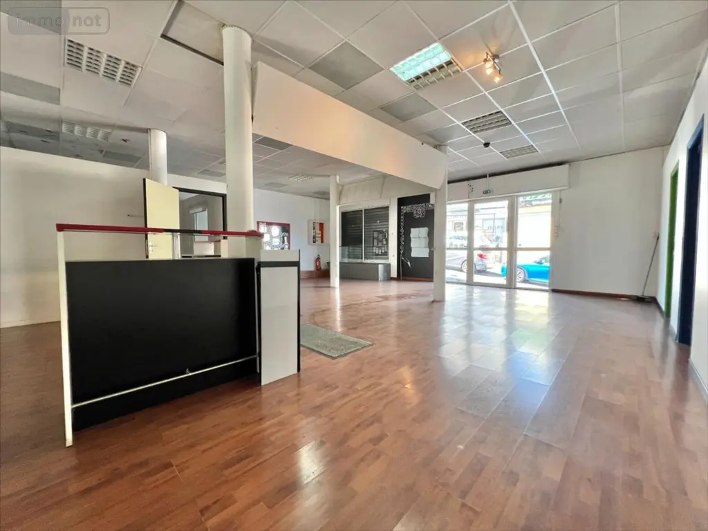 Fonds et murs commerciaux a vendre Le Tampon 97430 La Réunion 974 120 m2 5 pièces 240000 euros 35631 001