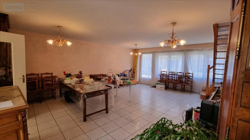 Maison a vendre Callac 22160 Côtes-d'Armor 22 152 m2 8 pièces 110250 euros 29066-1085910 002