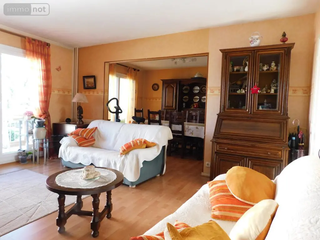 Appartement a vendre Bourg-en-Bresse 01000 Ain 01 73 m2 3 pièces 138000 euros 01016-518 009