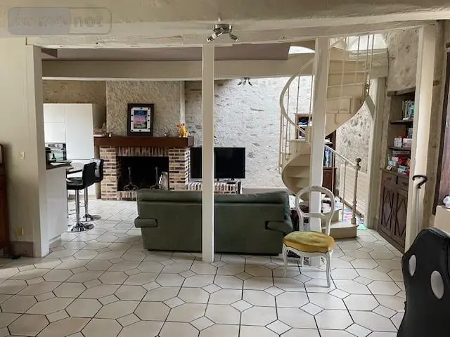 Maison a vendre Saint-Benoît-du-Sault 36170 Indre 36 285 m2 9 pièces 150500 euros 021/1546 003