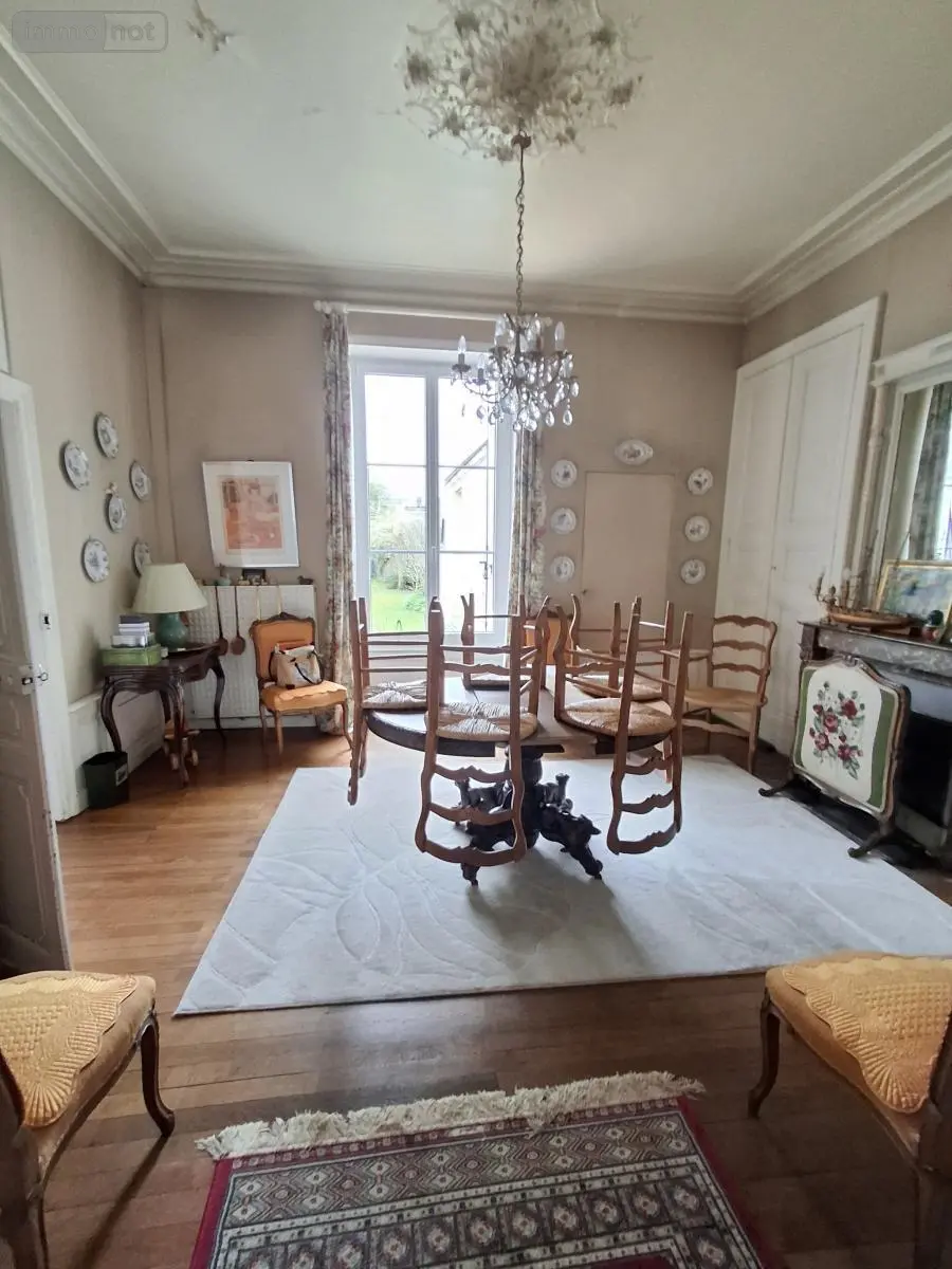 Maison a vendre La Flèche 72200 Sarthe 72 234 m2 8 pièces 245570 euros 72042-530 006