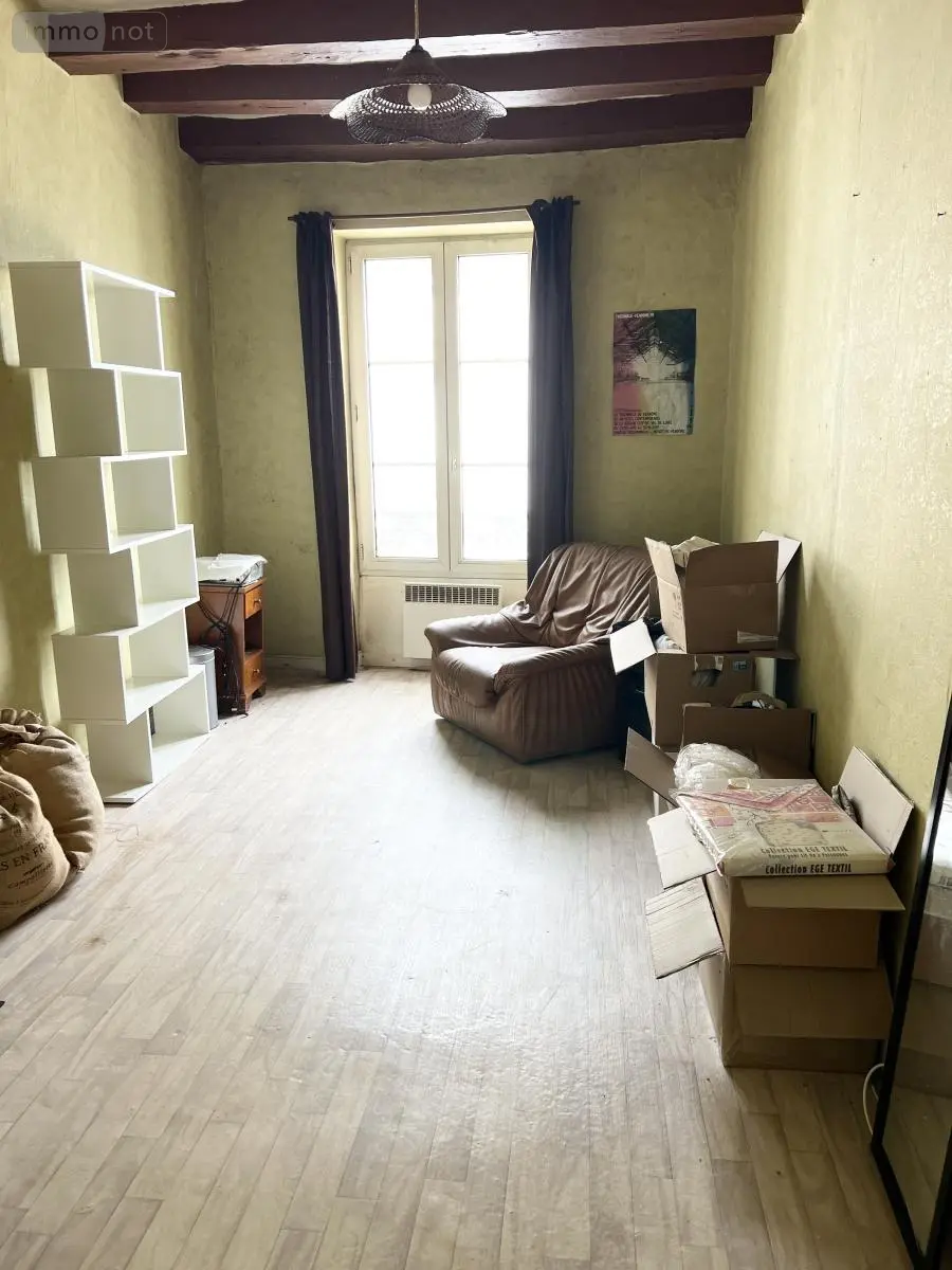 Fonds et murs commerciaux a vendre Oucques La Nouvelle 41290 Loir-et-Cher 41 205 m2 69960 euros 41029-60 005