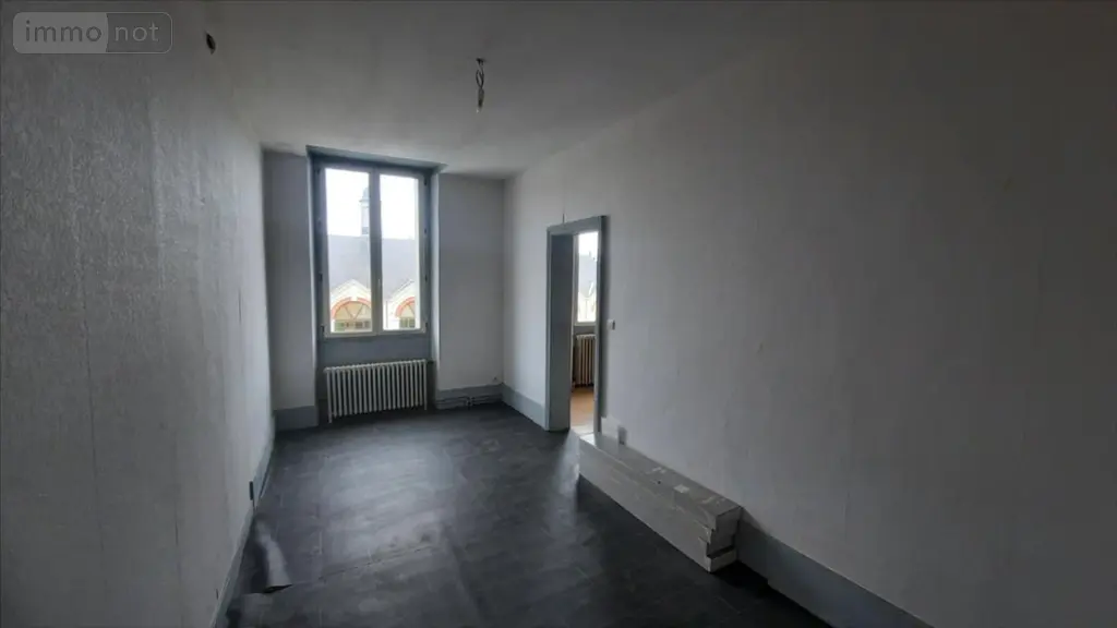 Immeuble de rapport a vendre Valençay 36600 Indre 36 270 m2 75250 euros 021/1559 012