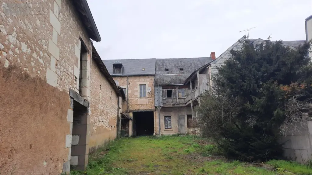Immeuble de rapport a vendre Valençay 36600 Indre 36 270 m2 75250 euros 021/1559 002