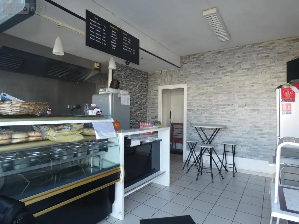 Immeuble de rapport a vendre Pleyben 29190 Finistère 29 113 m2 153025 euros 29129-1066 003