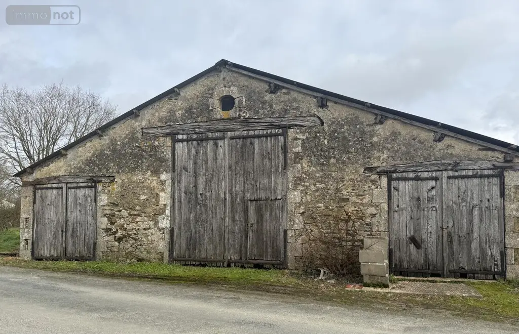 Terrain a batir a vendre Sainte-Flaive-des-Loups 85150 Vendée 85 135900 euros 85072-1129 002