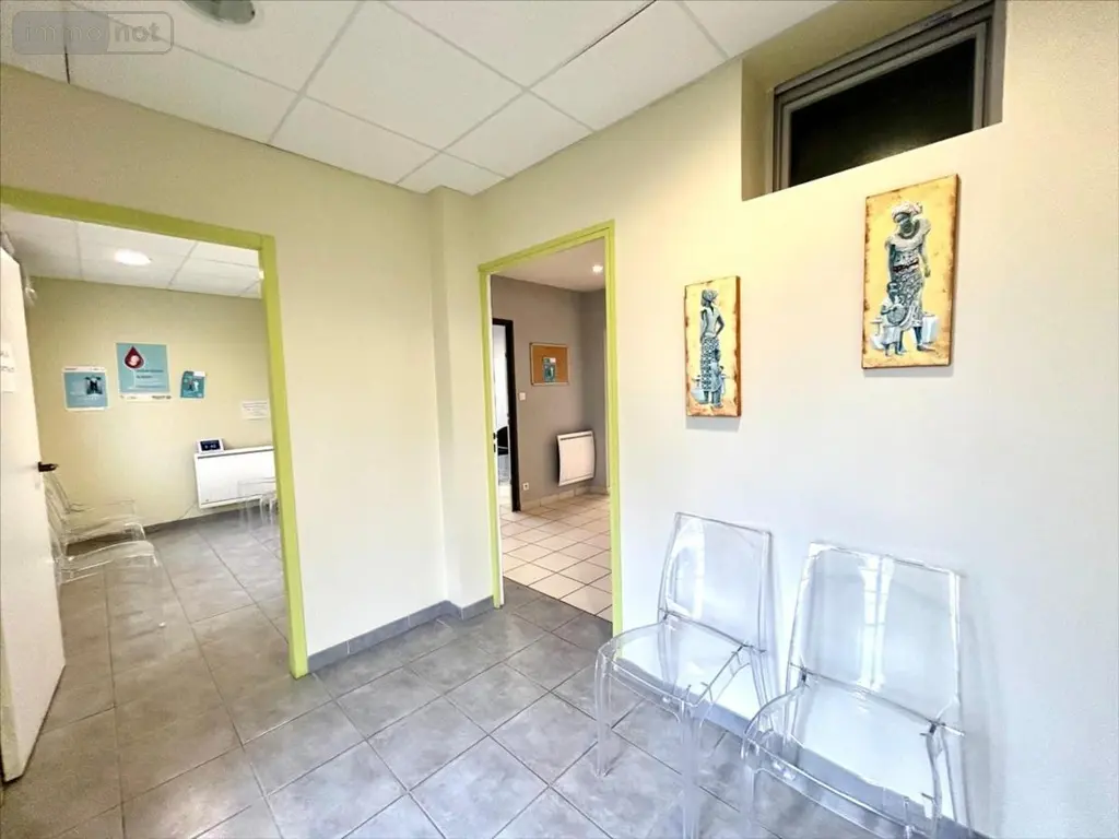 Fonds et murs commerciaux a vendre Saint-Sauveur-le-Vicomte 50390 Manche 50 102 m2 4 pièces 158160 euros 50061-1095915 004