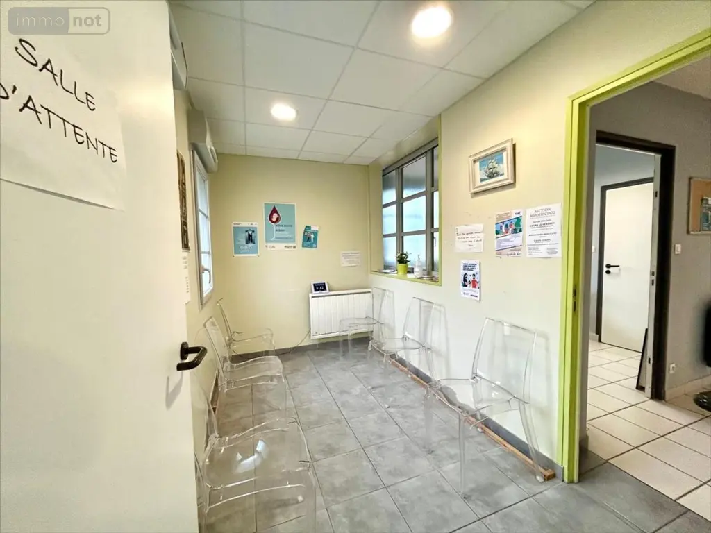 Fonds et murs commerciaux a vendre Saint-Sauveur-le-Vicomte 50390 Manche 50 102 m2 4 pièces 158160 euros 50061-1095915 003
