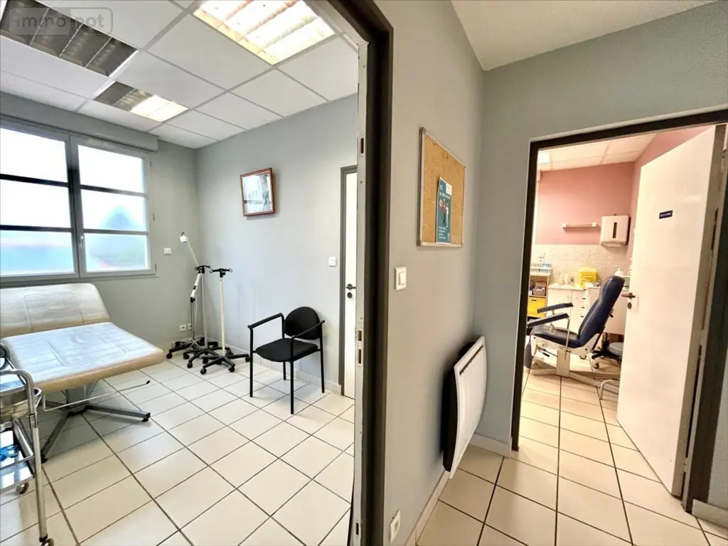 Fonds et murs commerciaux a vendre Saint-Sauveur-le-Vicomte 50390 Manche 50 102 m2 4 pièces 158160 euros 50061-1095915 008