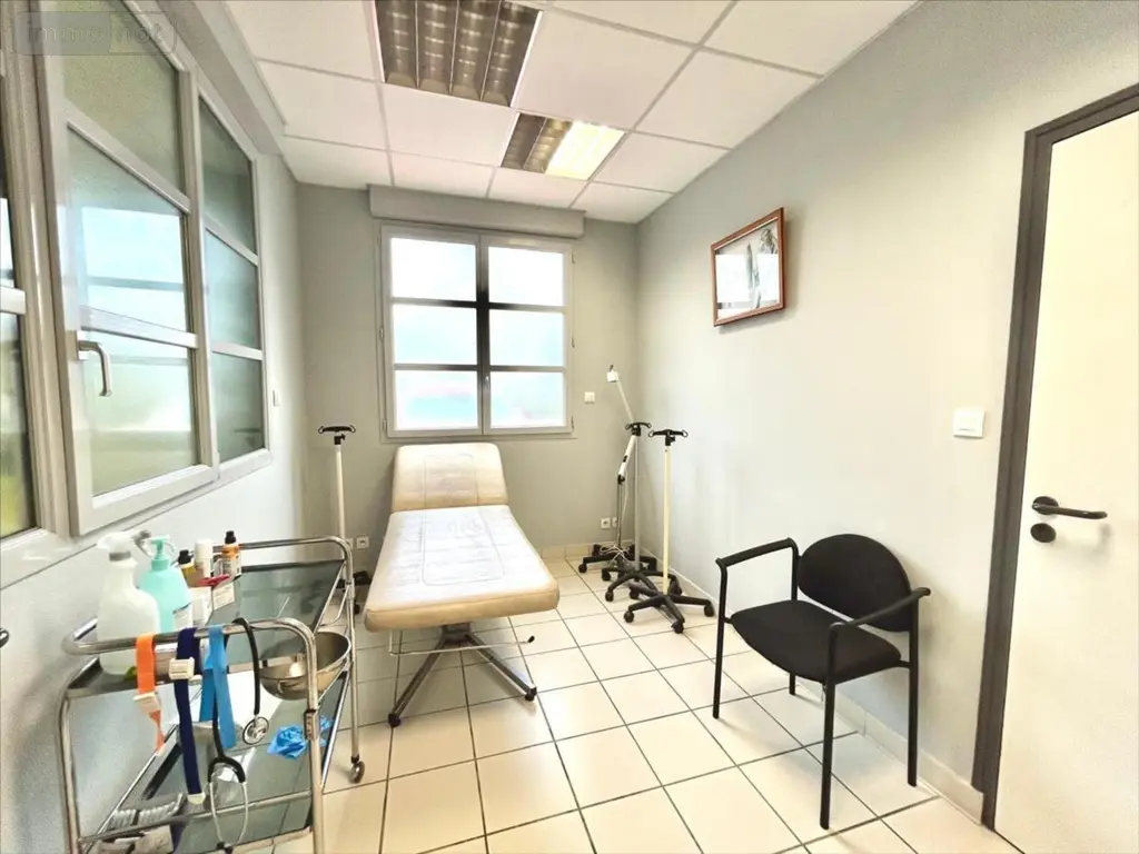 Fonds et murs commerciaux a vendre Saint-Sauveur-le-Vicomte 50390 Manche 50 102 m2 4 pièces 158160 euros 50061-1095915 009