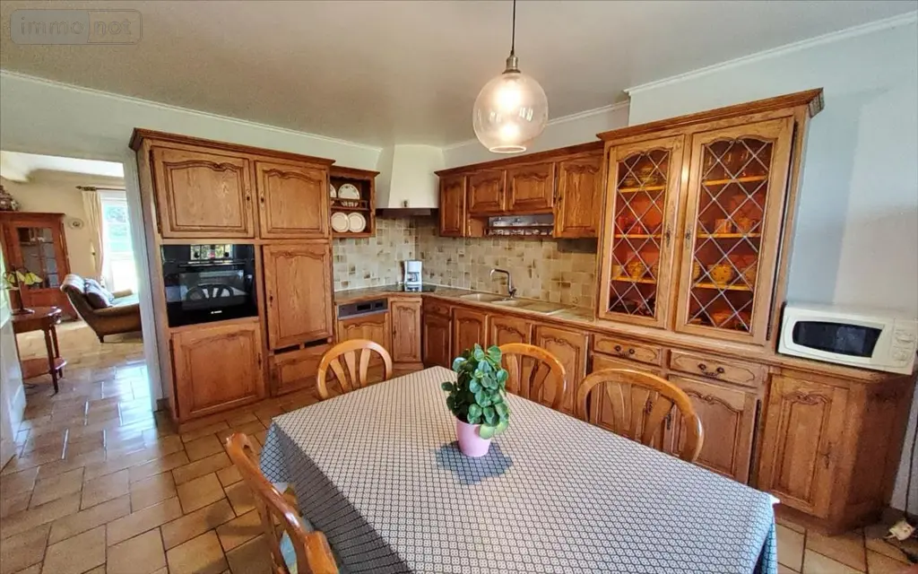 Maison a vendre Carhaix-Plouguer 29270 Finistère 29 166 m2 7 pièces 283500 euros 29066-1091697 005