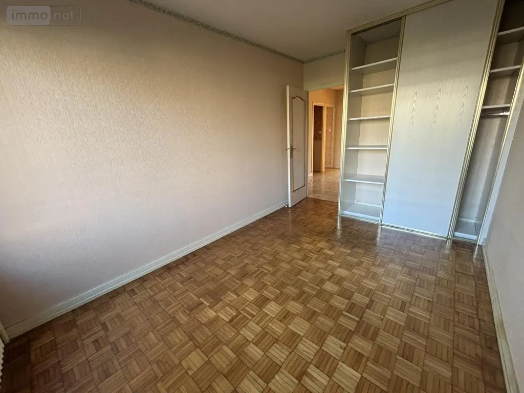 Appartement a vendre Chambéry 73000 Savoie 73 68 m2 3 pièces 157000 euros 73006-296 007