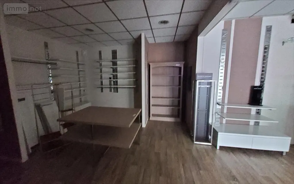 Location fonds et murs commerciaux Carhaix-Plouguer 29270 Finistère 29 70 m2 2 pièces 600 euros 29066-1093265 005