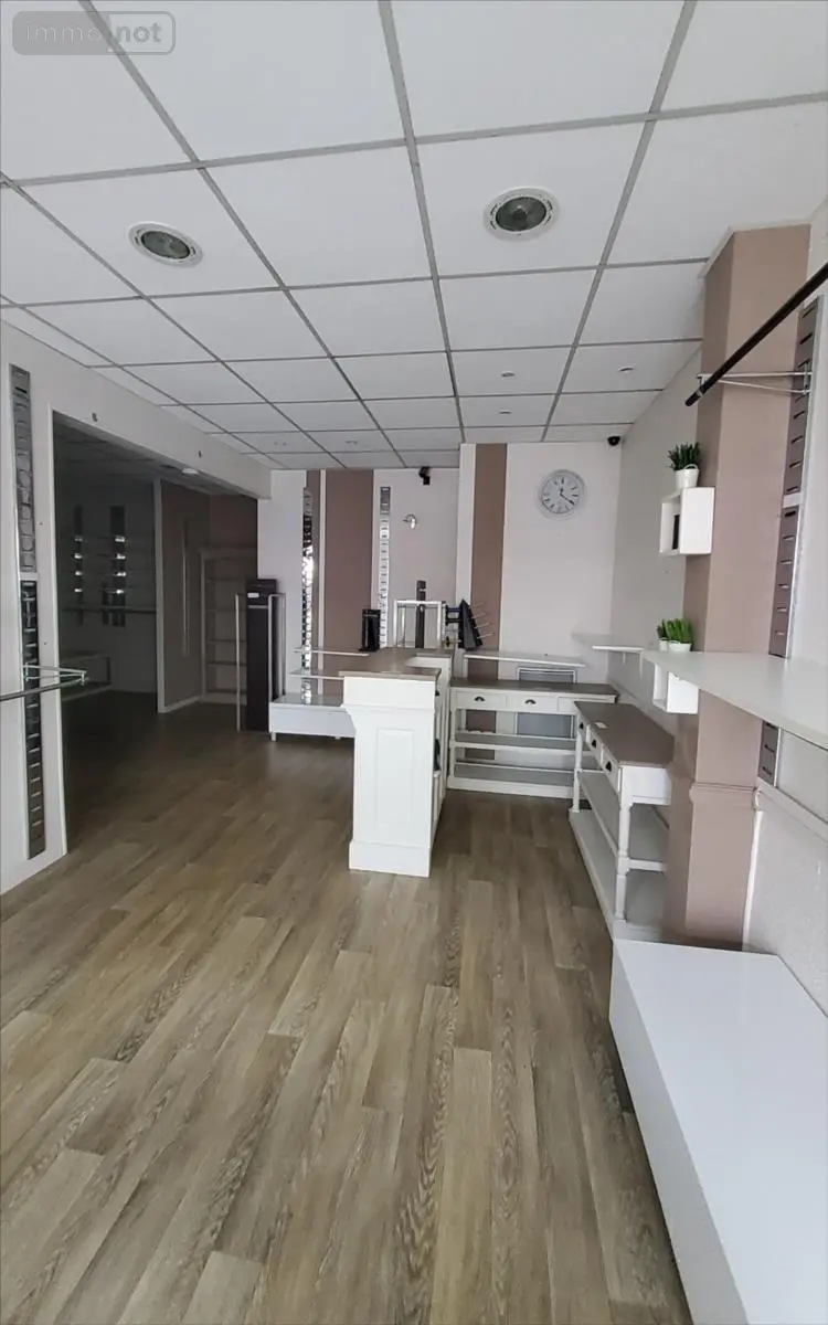 Location fonds et murs commerciaux Carhaix-Plouguer 29270 Finistère 29 70 m2 2 pièces 600 euros 29066-1093265 009