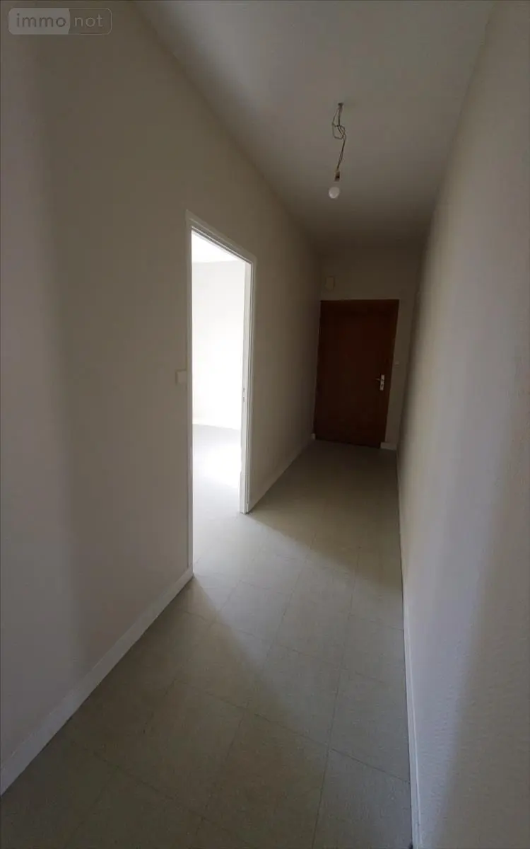 Appartement a vendre Carhaix-Plouguer 29270 Finistère 29 66 m2 3 pièces 94500 euros 29066-1093446 005