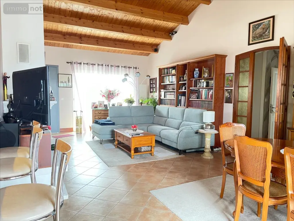 Maison a vendre Sainte-Soulle 17220 Charente-Maritime 17 127 m2 5 pièces 374400 euros 17112-414 003