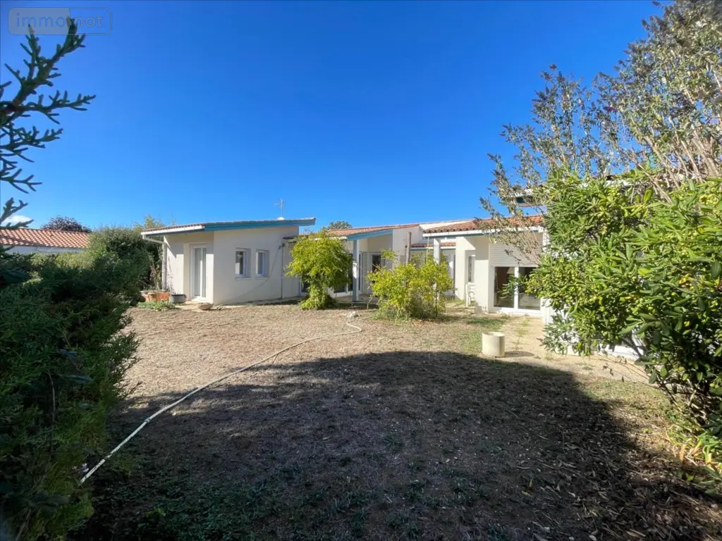 Maison a vendre Saint-Rogatien 17220 Charente-Maritime 17 156 m2 5 pièces 476100 euros 17112-436 012