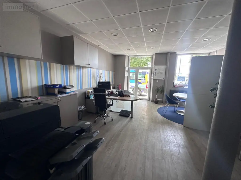 Fonds et murs commerciaux a vendre Blois 41000 Loir-et-Cher 41 142 m2 5 pièces 230000 euros 41002-1096071 019