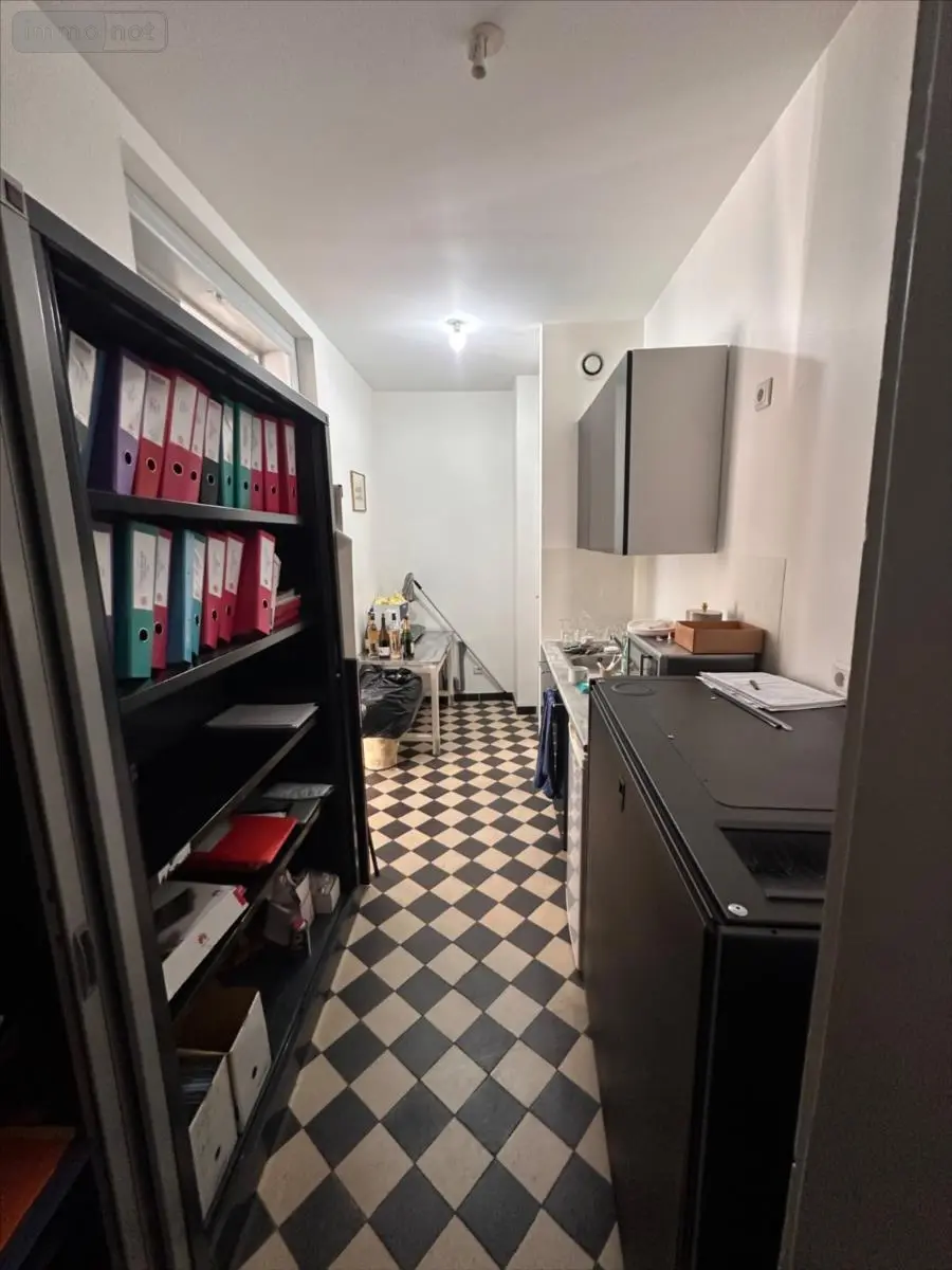 Fonds et murs commerciaux a vendre Blois 41000 Loir-et-Cher 41 142 m2 5 pièces 230000 euros 41002-1096071 007