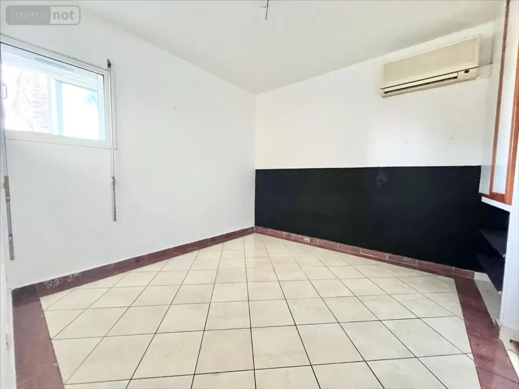 Appartement a vendre Saint-Gilles-les-Bains 97434 La Réunion 974 44 m2 2 pièces 285000 euros 41304 006
