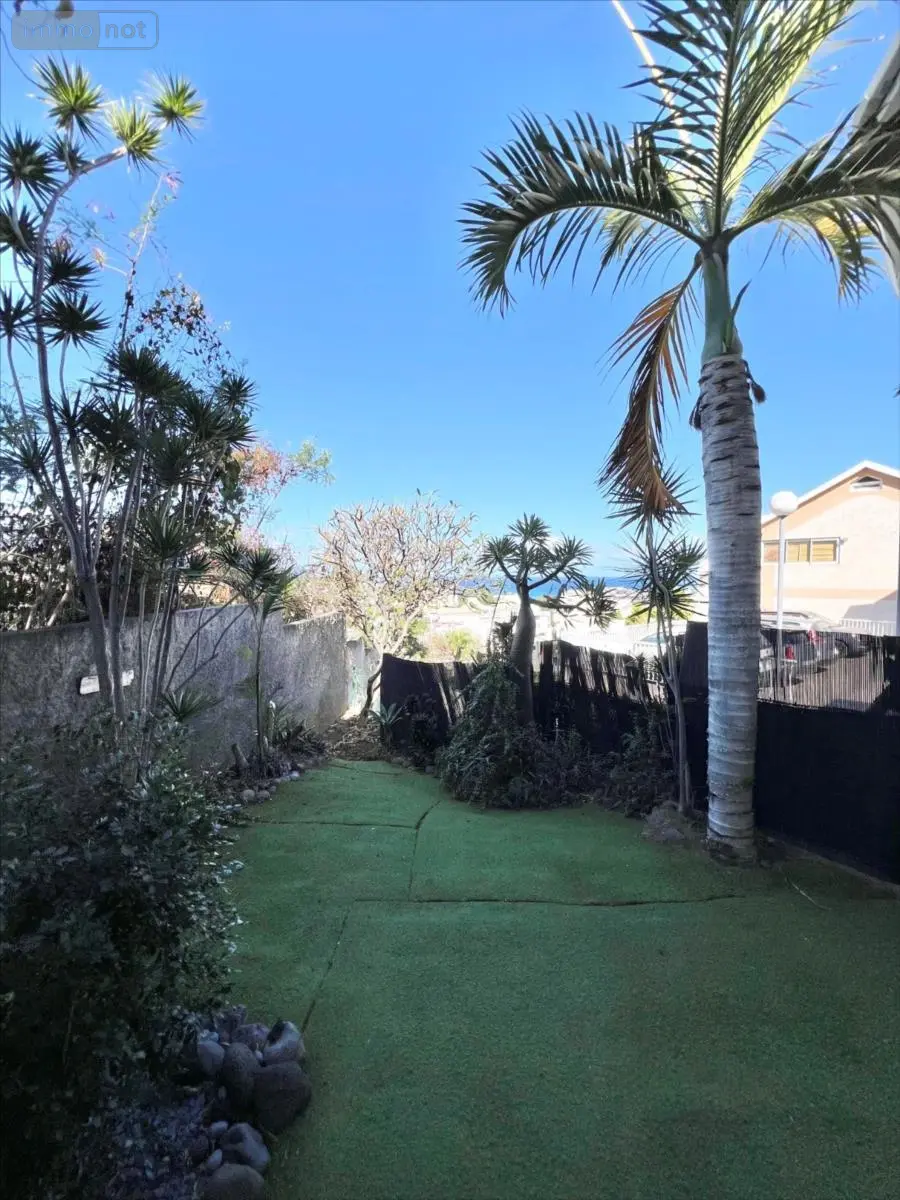 Appartement a vendre Saint-Gilles-les-Bains 97434 La Réunion 974 44 m2 2 pièces 285000 euros 41304 002