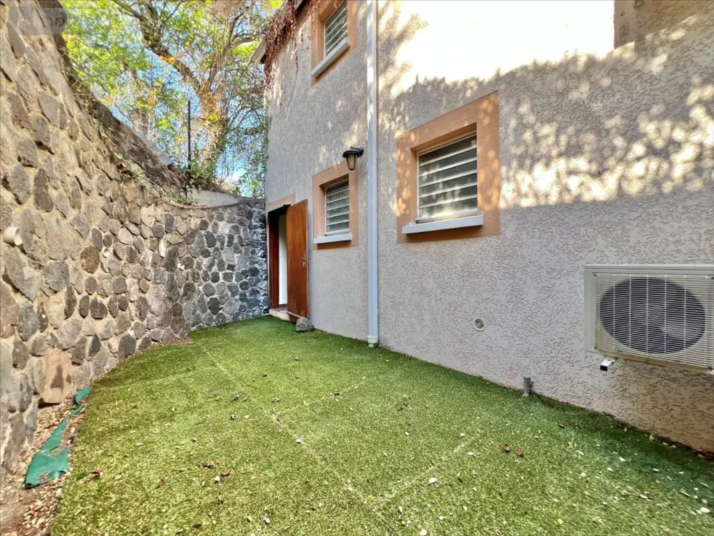 Appartement a vendre Saint-Gilles-les-Bains 97434 La Réunion 974 44 m2 2 pièces 285000 euros 41304 004