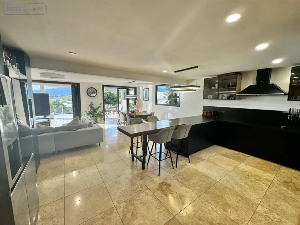 Maison a vendre Saint-Pierre 97410 La Réunion 974 180 m2 6 pièces 715000 euros 41716 006