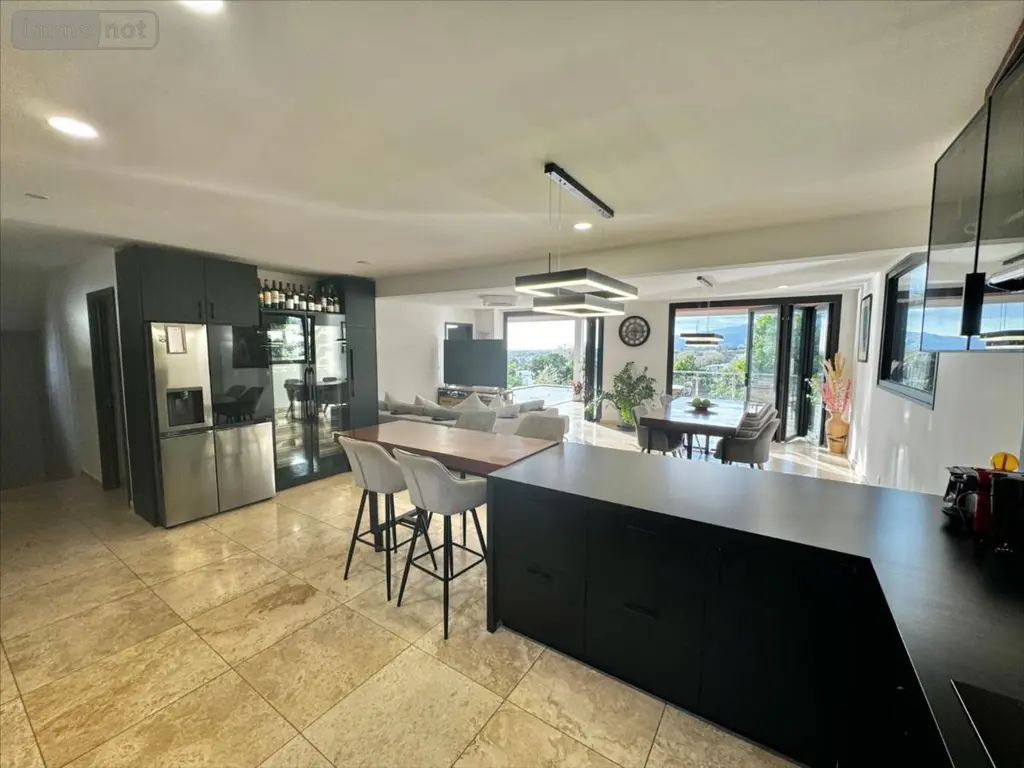 Maison a vendre Saint-Pierre 97410 La Réunion 974 180 m2 6 pièces 715000 euros 41716 005