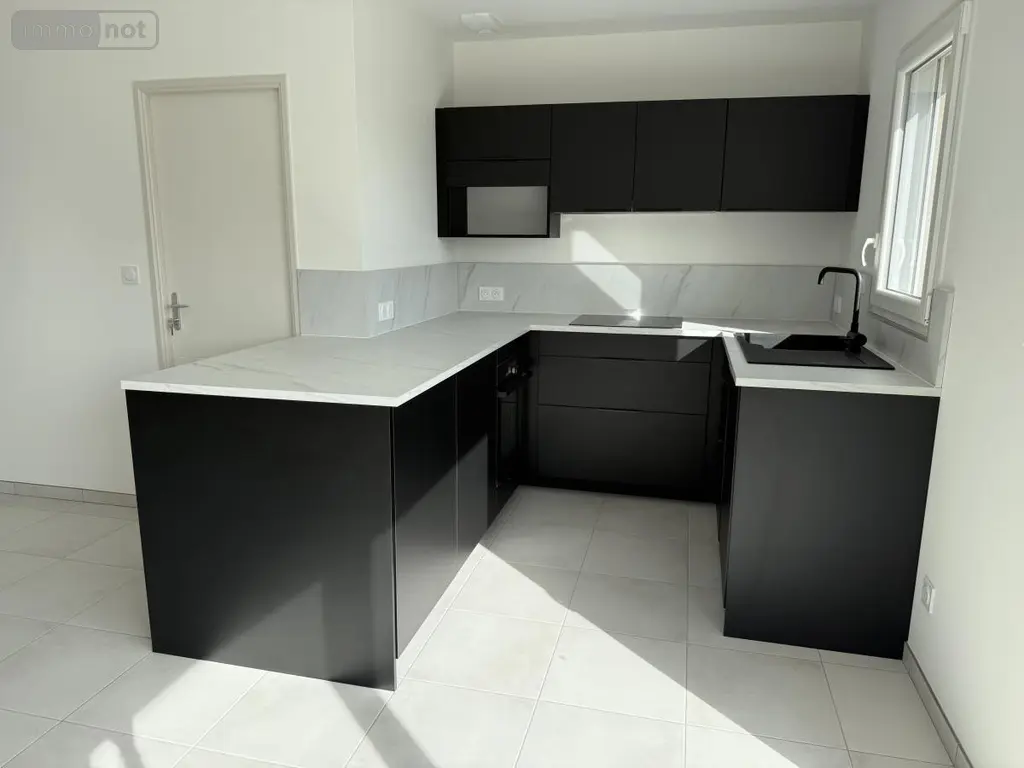 Location maison Beaupréau-en-Mauges 49600 Maine-et-Loire 49 62 m2 3 pièces 912 euros 49058-L922 005