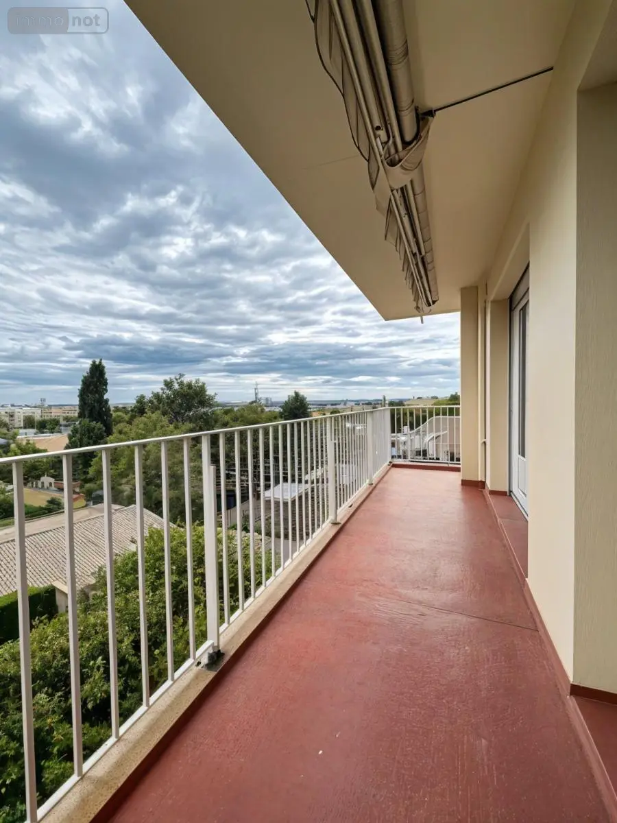 Appartement a vendre Angers 49000 Maine-et-Loire 49 54 m2 2 pièces 168000 euros 49114-833 007
