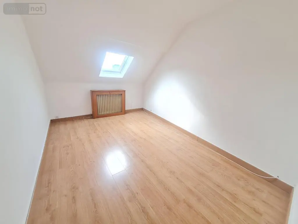 Location appartement Montoire-sur-le-Loir 41800 Loir-et-Cher 41 110 m2 4 pièces 650 euros 41059-L28 008