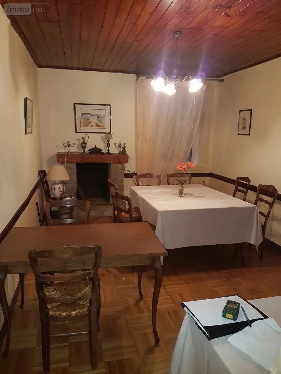 Fonds et murs commerciaux a vendre Val d'Oust 56460 Morbihan 56 350 m2 228580 euros 56050-501 012