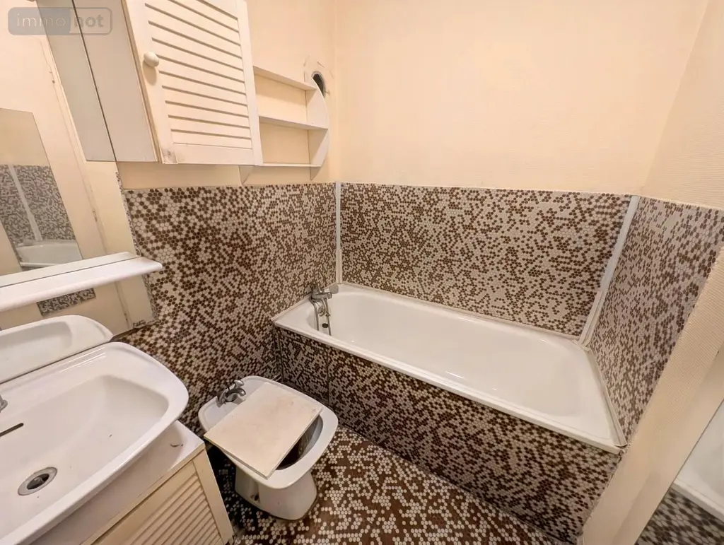 Appartement a vendre Valence 26000 Drôme 26 69 m2 3 pièces 133000 euros 26072-787 005