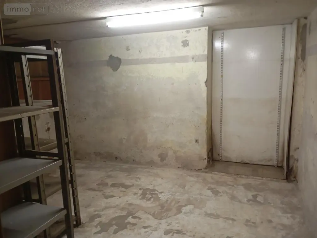 Location fonds et murs commerciaux Bourg-en-Bresse 01000 Ain 01 58 m2 741 euros 01083-L154 011