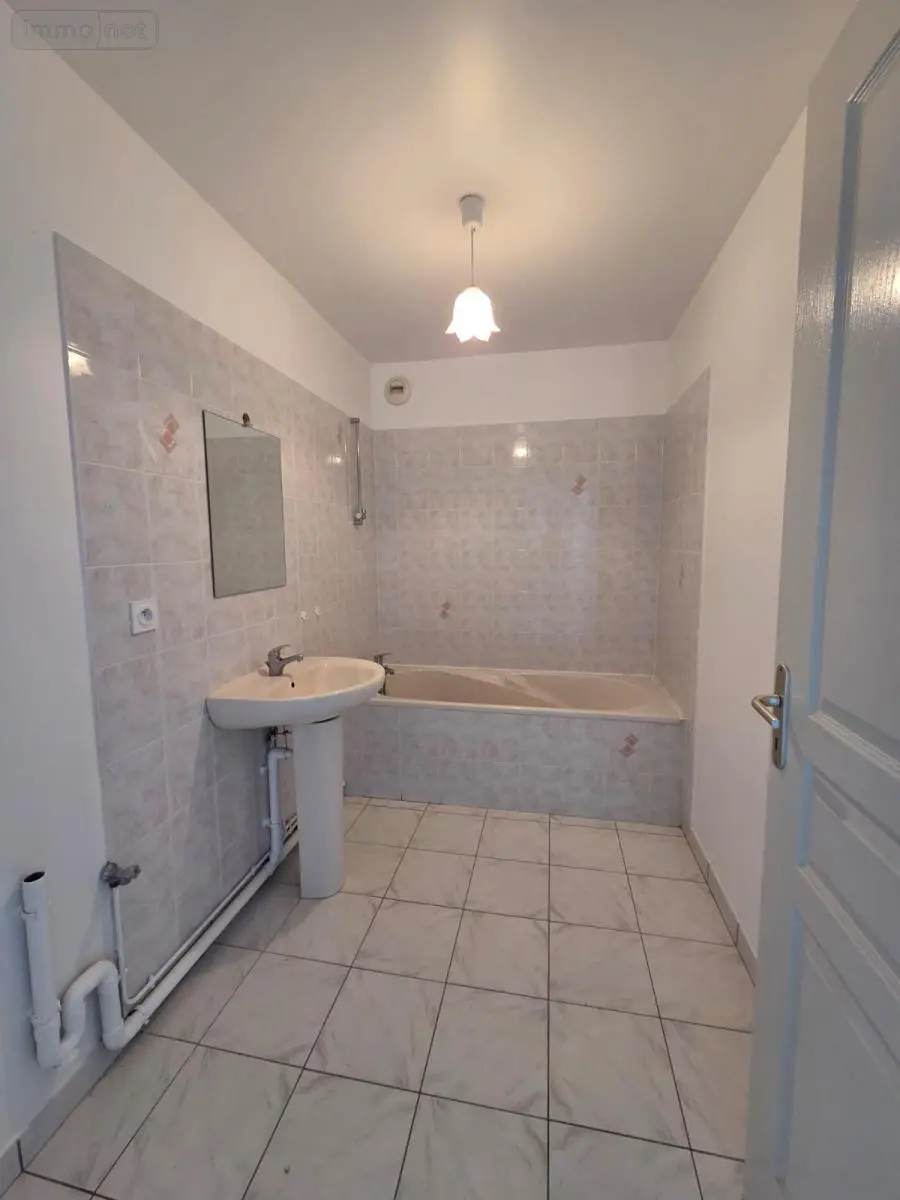 Appartement a vendre Montargis 45200 Loiret 45 56 m2 3 pièces 126800 euros 45051-502 007