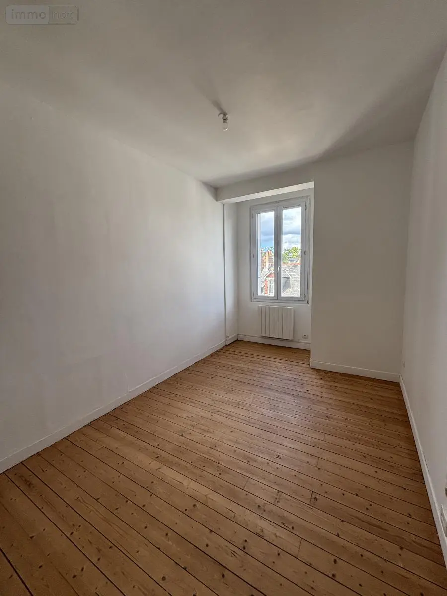 Location appartement Rennes 35700 Ille-et-Vilaine 35 37 m2 2 pièces 722 euros 35018-L1357 004