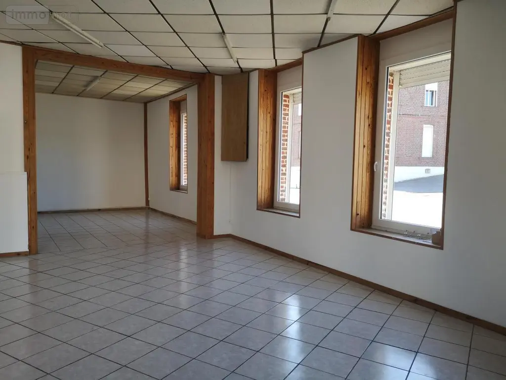 Location fonds et murs commerciaux Cambrai 59400 Nord 59 222 m2 1500 euros 59084-L1435 003