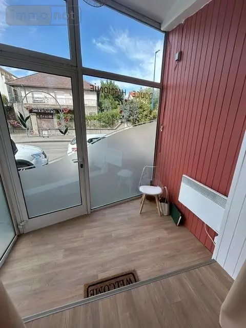 Viager fonds et murs commerciaux Clermont-Ferrand 63000 Puy-de-Dôme 63 70 m2 4 pièces 30000 euros 63022-82 002