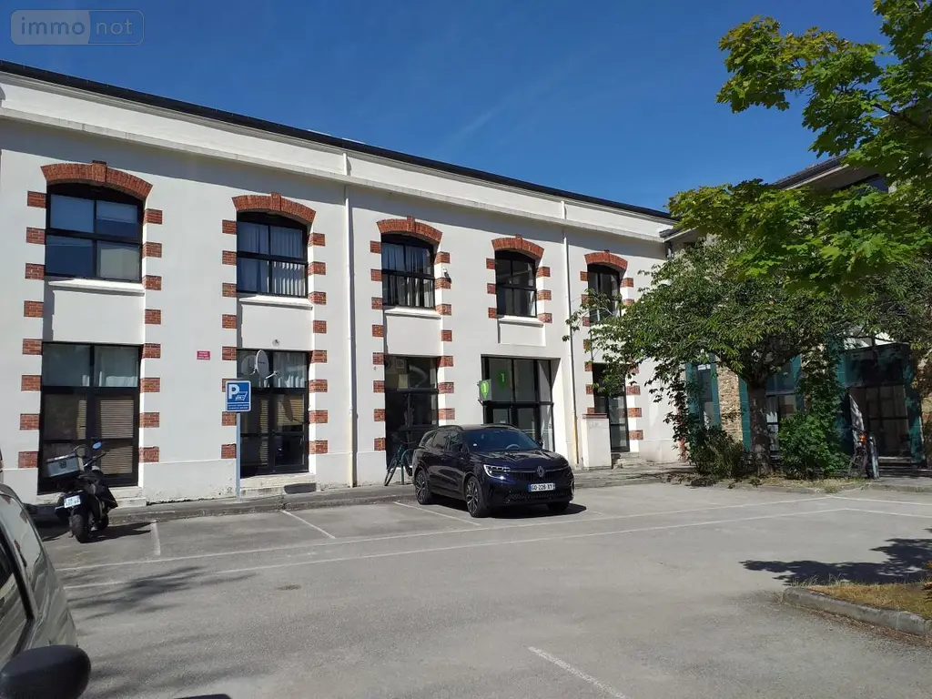 Fonds et murs commerciaux a vendre Vannes 56000 Morbihan 56 267 m2 670872 euros 56005-902 003