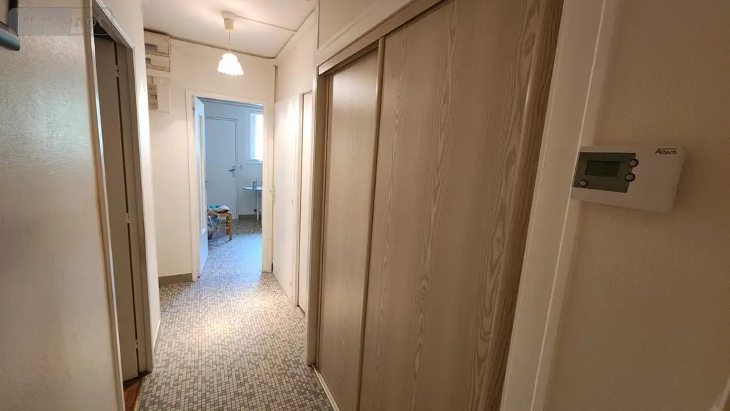 Appartement a vendre Laval 53000 Mayenne 53 54 m2 3 pièces 110040 euros 53005-2216 006