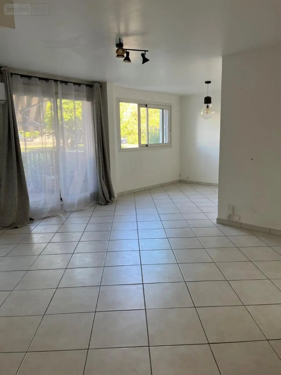 Appartement a vendre Saint-Priest 69800 Rhône 69 74 m2 3 pièces 179000 euros 01070-819 008
