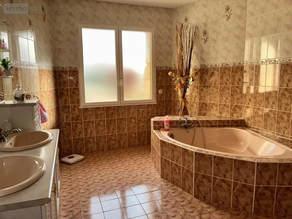 Maison a vendre Soulgé-sur-Ouette 53210 Mayenne 53 260 m2 8 pièces 468000 euros 53004-1309 022