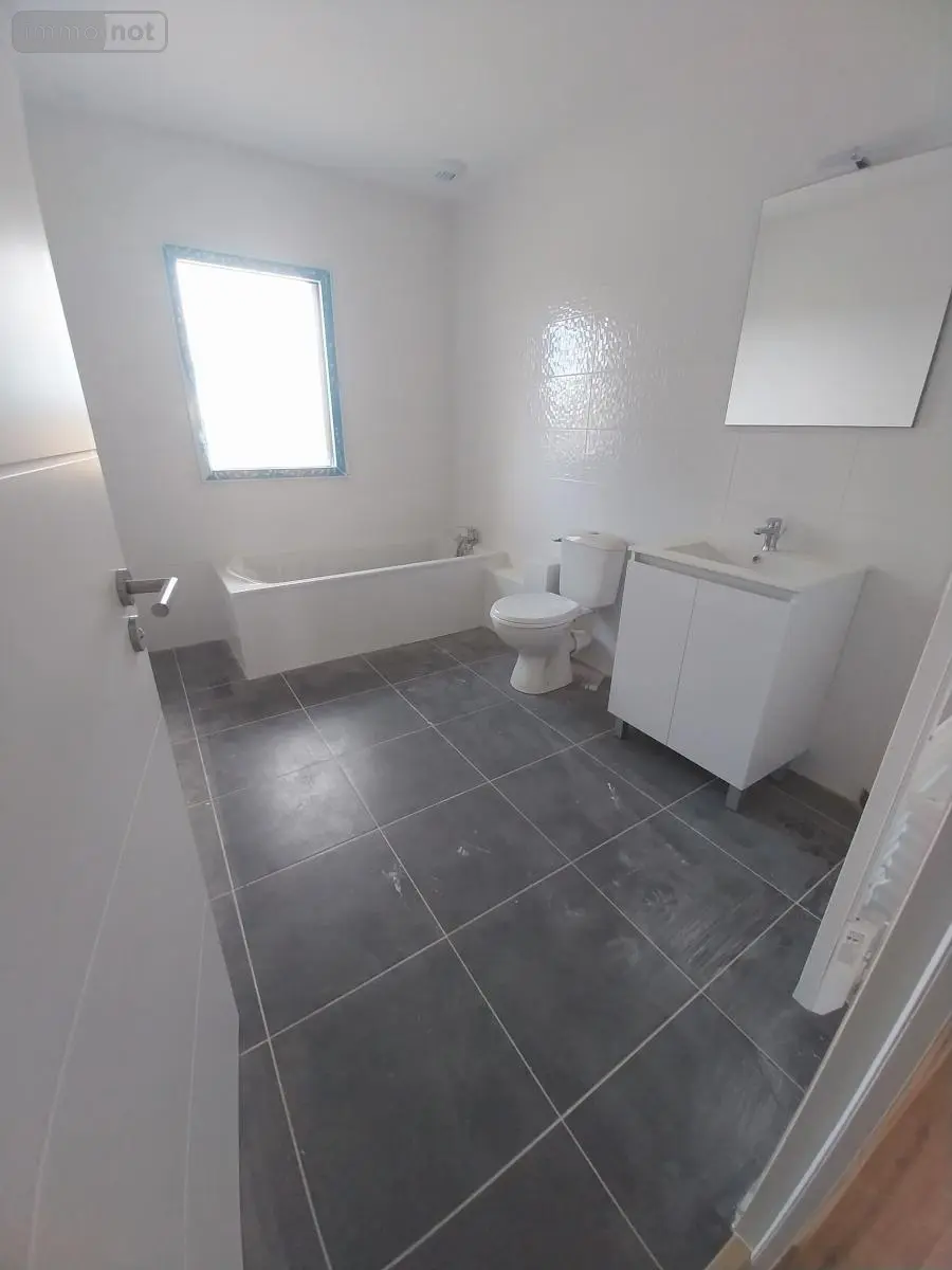 Location maison Dol-de-Bretagne 35120 Ille-et-Vilaine 35 89 m2 5 pièces 1095 euros 35130-L317 012