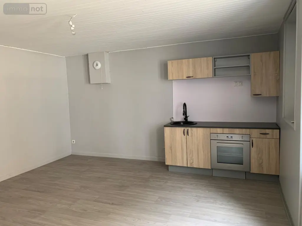 Location maison Bettant 01500 Ain 01 62 m2 3 pièces 750 euros 01037-L120 003