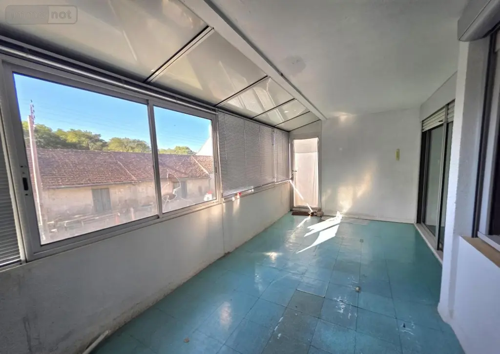 Appartement a vendre Vierzon 18100 Cher 18 77 m2 3 pièces 80400 euros 18058-122 008