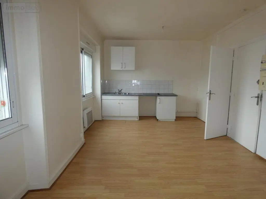 Immeuble de rapport a vendre Pleyben 29190 Finistère 29 113 m2 153025 euros 29129-1066 006