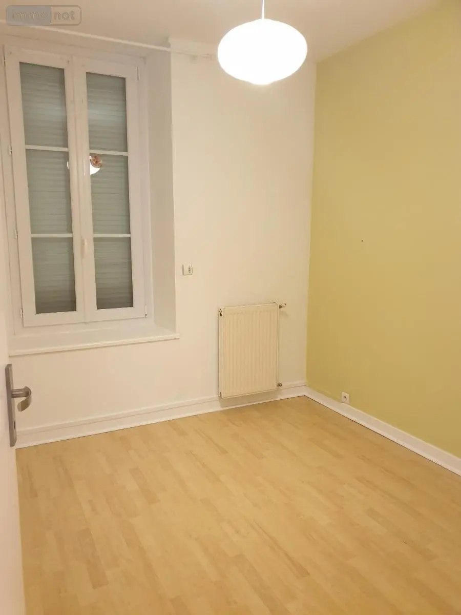 Appartement a vendre Carhaix-Plouguer 29270 Finistère 29 67 m2 3 pièces 116050 euros 29064-2777 011