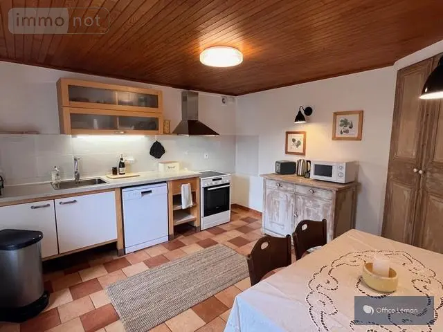 Immeuble de rapport a vendre Challex 01630 Ain 01 140 m2 584000 euros 01047-857 014