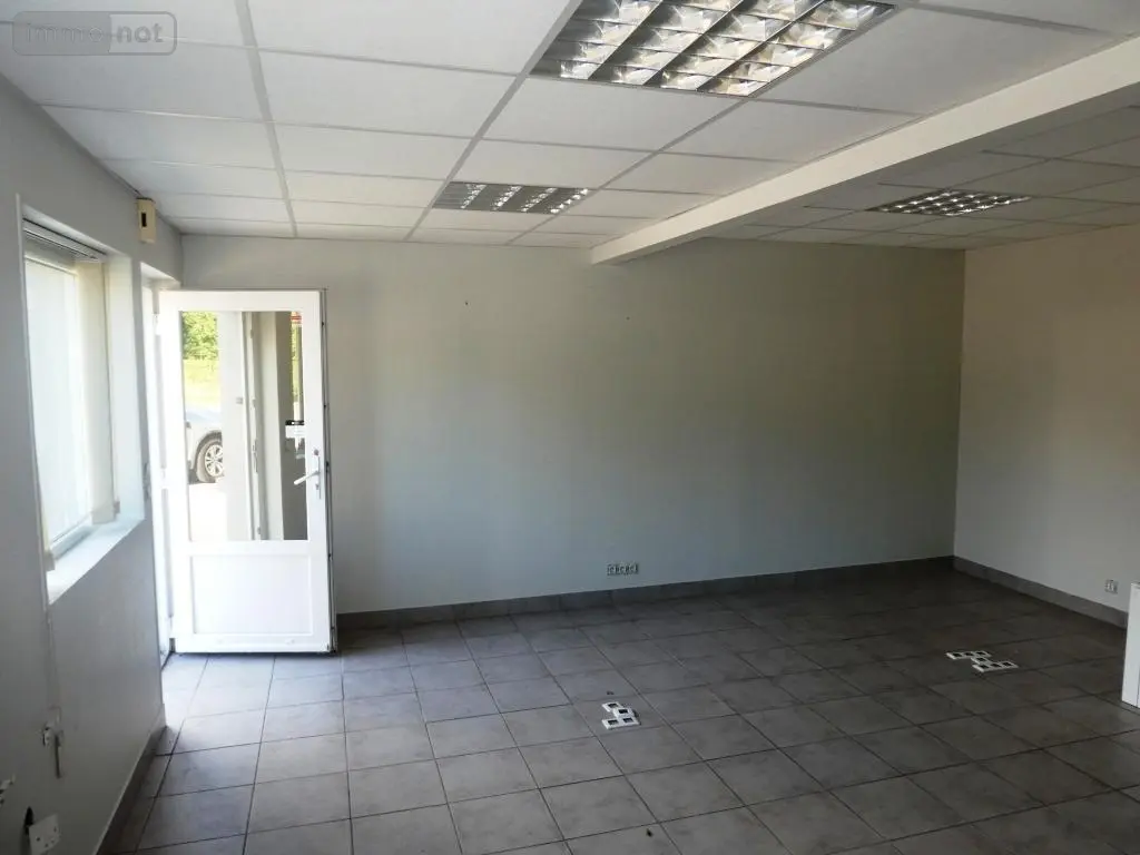 Fonds et murs commerciaux a vendre Lignol 56160 Morbihan 56 260 m2 3 pièces 69180 euros 56075-2430 011