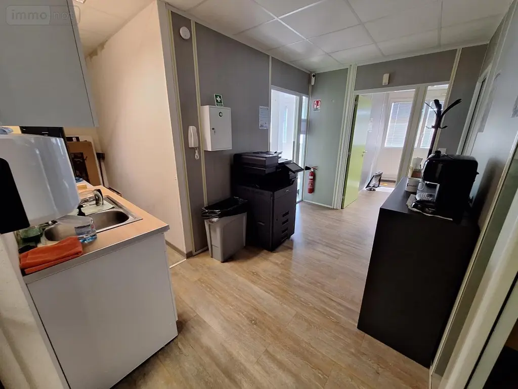Location fonds et murs commerciaux Saint-Malo 35400 Ille-et-Vilaine 35 131 m2 1775 euros 35084-L363 002